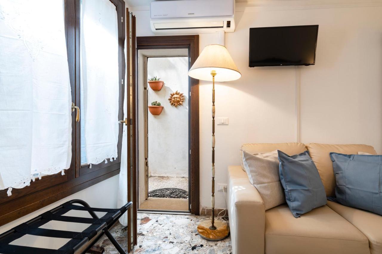 Ai Miracoli Apartment